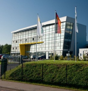 Verwaltungsgebäude und Produktionsstandort von Heckert Solar auf der Carl-von-Bach-Strasse in Chemnitz, Sachsen