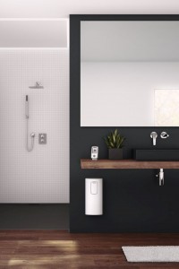 Gute Figur im Badezimmer: Der neue DHE Connect und das als Zubehör erhältliche zusätzliche separate Bedienteil