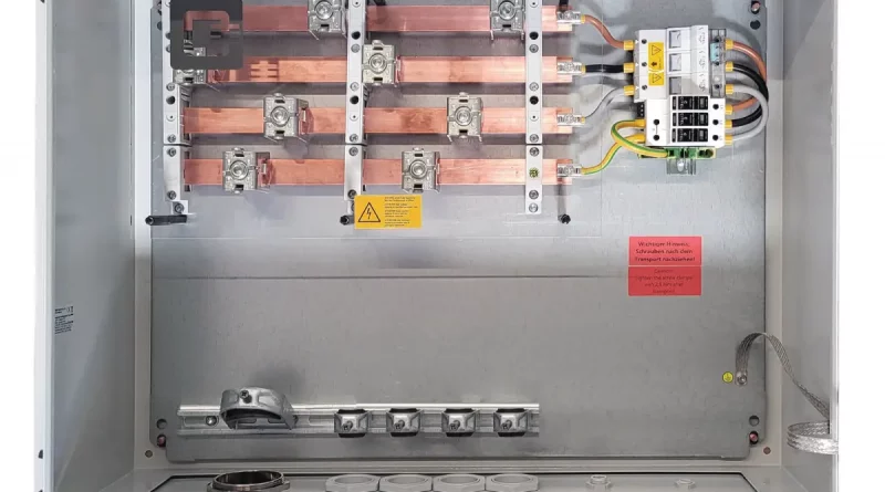 Sichere Stromverteilung für die Energiewende: Warum die AC-Box das Rückgrat moderner Photovoltaikanlagen ist