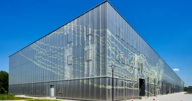 EHRET-Faltschiebeläden als Schlüssel für das klimastabile Zentraldepot Regensburg